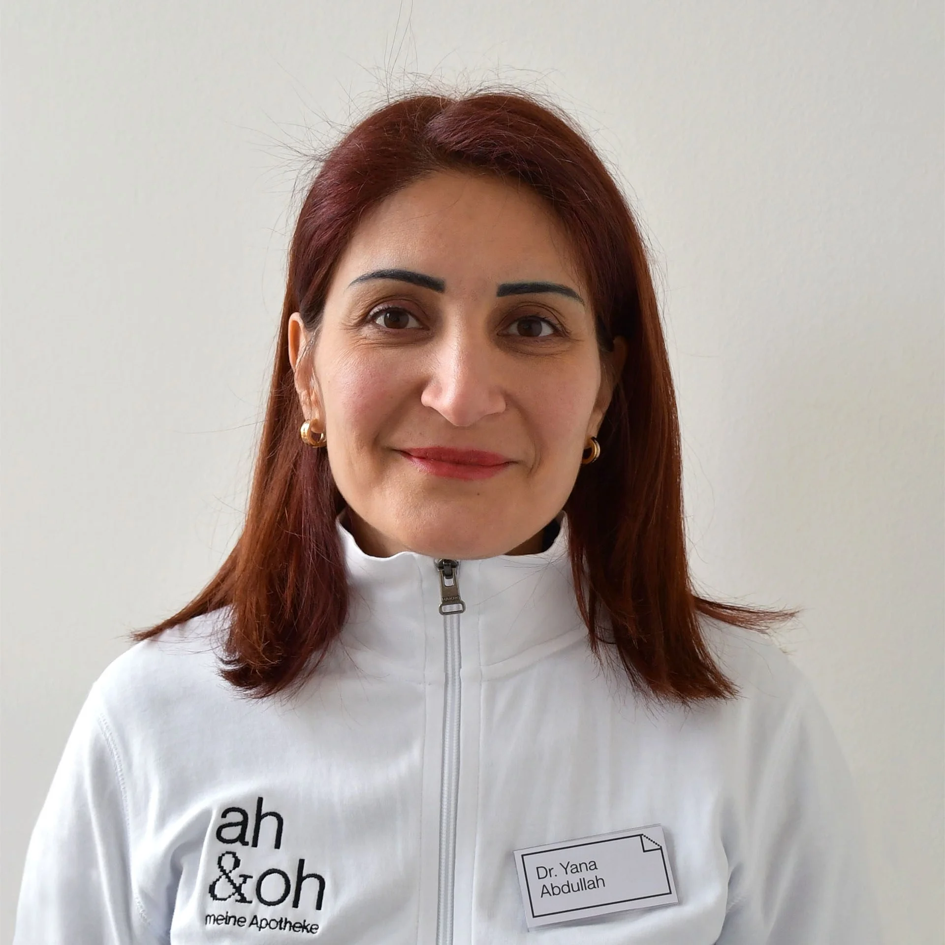 Dr. Yana Abdullah